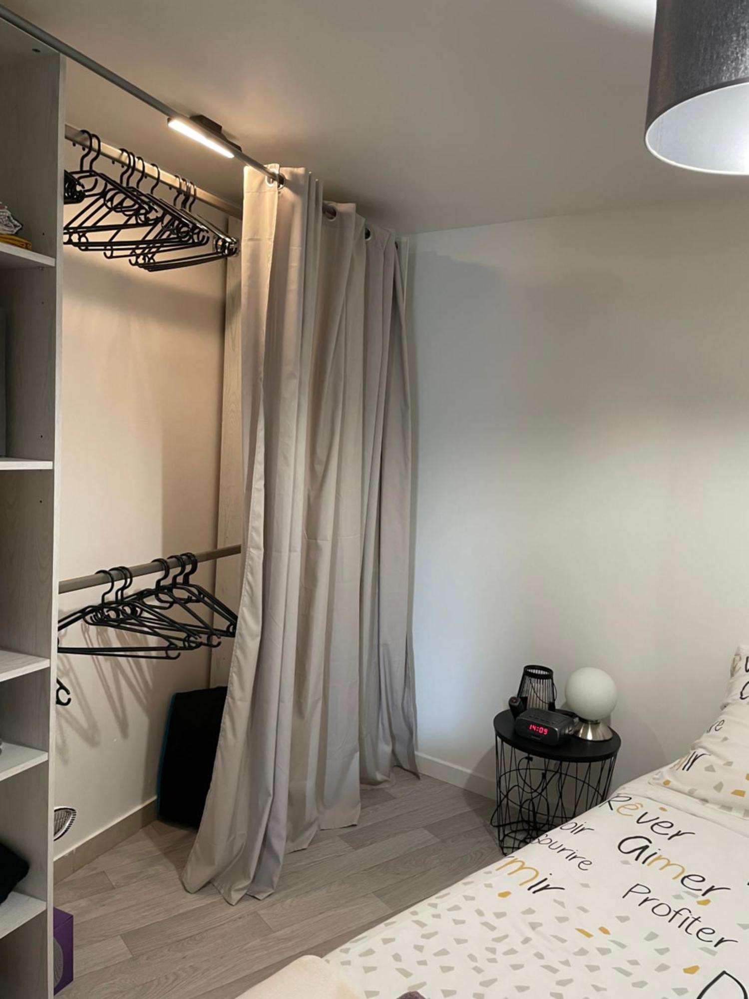 A L'Abri Du Temps Apartment Chateaudun Luaran gambar